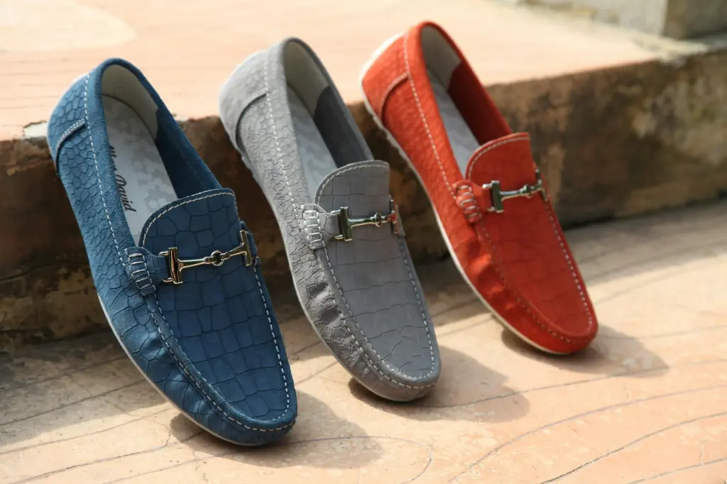 Leather loafers for men 
